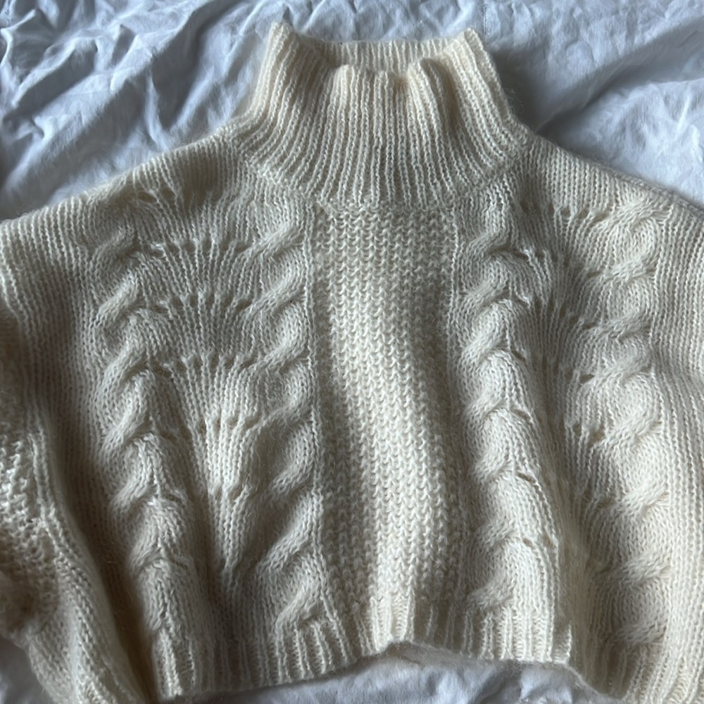 Free People | Turtle Neck Long-sleeve Crop - Picture 5 of 8